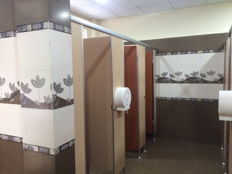 Thi công vách ngăn vệ sinh tại công viên văn hóa Đầm Sen