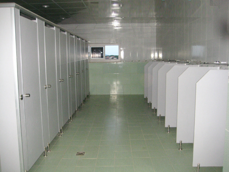 Vách ngăn vệ sinh uy tín của Thiên Gia Phú tại quận 12 HCM